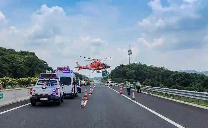 忠县高速公路汽车救援案例